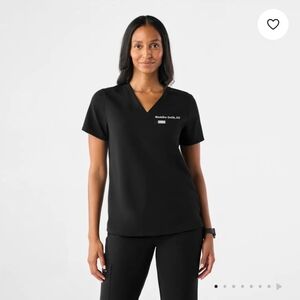 FIGS Catarina One-Pocket Scrub Top Women's Size Medium Regular Black